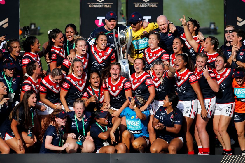 Key Contributor: Deanne (far left, middle row) acted as the Club's NRLW Football Manager, with her astute work going a long way to seeing the Roosters take out the 2021 Premiership. 