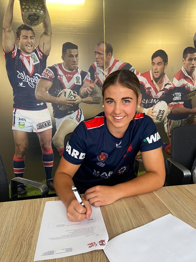 Highly sort-after Molong product Paige Bohringer puts pen to paper on a development deal.