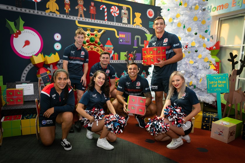 Simaima Taufa, Sam Walker, Kyle Flanagan, Matt Ikuvalu, Billy Smith and Zoe and Haley from the Roosters Girls enjoyed the visit!